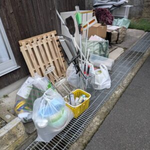 佐賀市の戸建てでタンスや絨毯やスプレー缶など回収‼
