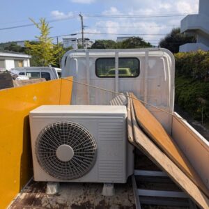 佐賀市で古いエアコンの取り外しと回収^_^
